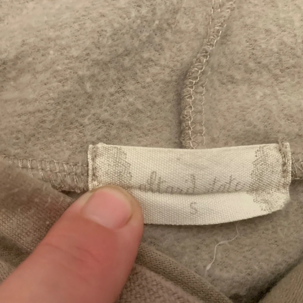 Altar'd State Beige/Tan Hooded Crop Top 'FAITH MAKES ALL THINGS POSSIBLE' Small - Picture 4 of 5